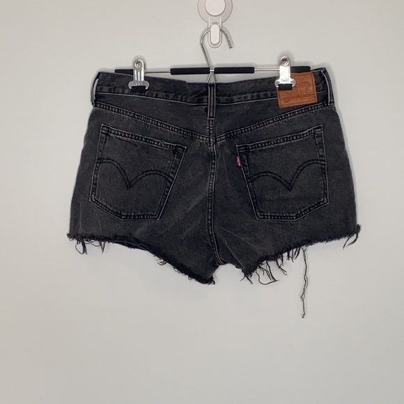 Levi's 501 Black button denim Short jeans W32 - Picture 8 of 15